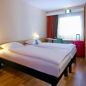 2* מלון Ibis Potsdamer Platz