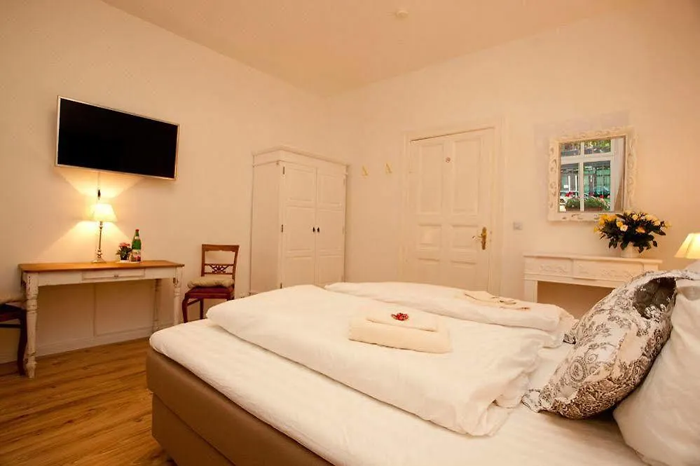 Otel Lovely Flats Englische Strasse Berlin Almanya